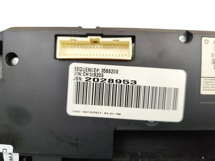 PANEL KLIMATYZACJI DODGE CHARGER II (2010-2014) 3.6 296KM 1QH08DX9AE