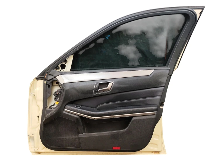 DRZWI PRAWY PRZÓD MERCEDES E W212 LIFT (2012-2016) 2.2 BlueTEC 136KM