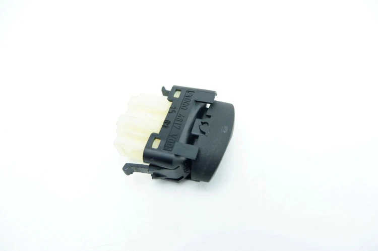 PRZYCISK OTWIERANIA DACHU SMART FORTWO 600 BENZ 0004817V001