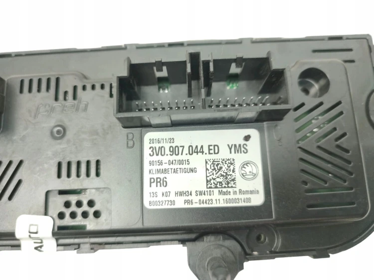 PANEL KLIMATYZACJI SKODA SUPERB III (2015-2019) 1.6 TDI 120KM 3V0907044ED