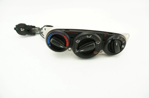 PANEL NAWIEWU FORD FIESTA MK5 (2002-2005) 1.4 TDCI 1SH4-18C419-BA