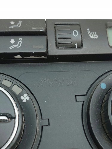 PANEL KLIMATYZACJI CLIMATRONIC VOLKSWAGEN PASSAT B6 (2005-2010) 1.6 FSI 115
