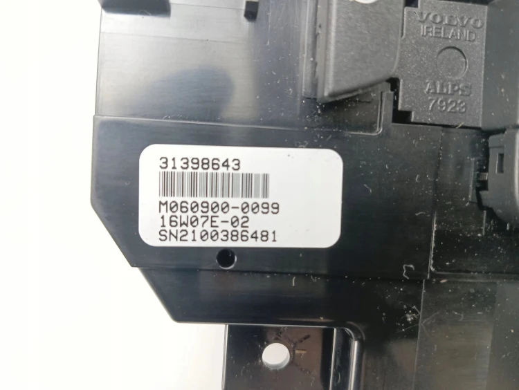 PANEL STEROWANIA RADIA KLIMATYZACJI VOLVO V40 II (2012-2016) 2.0 T2 122KM 3