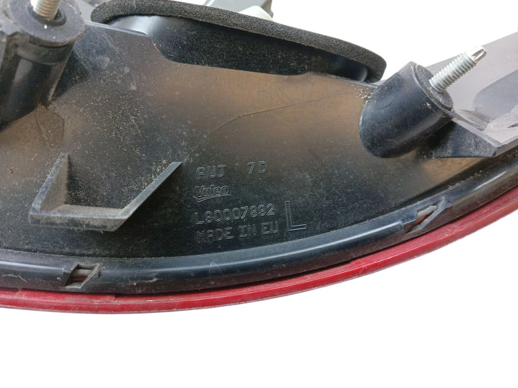 LAMPA LEWY TYŁ VOLVO XC60 I LIFT (2013-2017) 3.2 24V 243KM L90007892