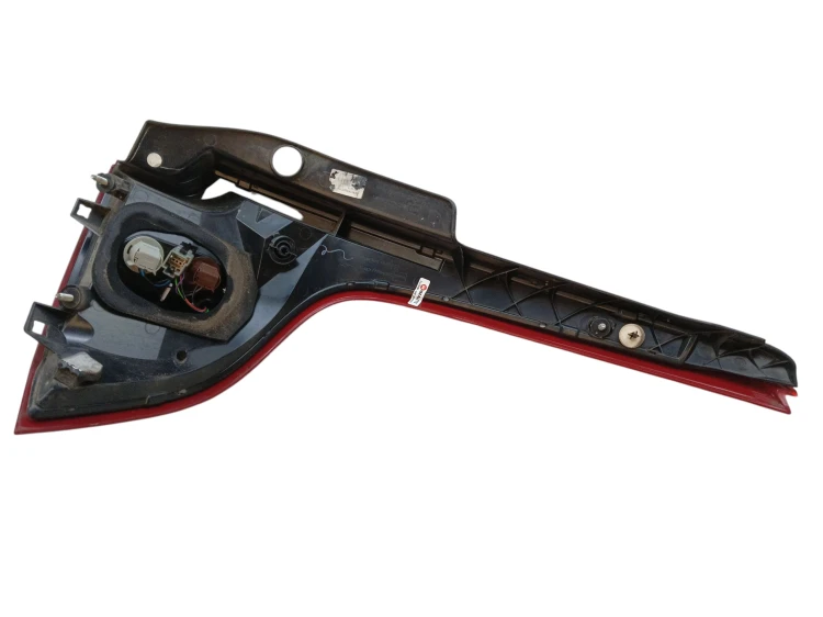 LAMPA LEWY TYŁ VOLVO XC60 I LIFT (2013-2017) 3.2 24V 243KM L90007892
