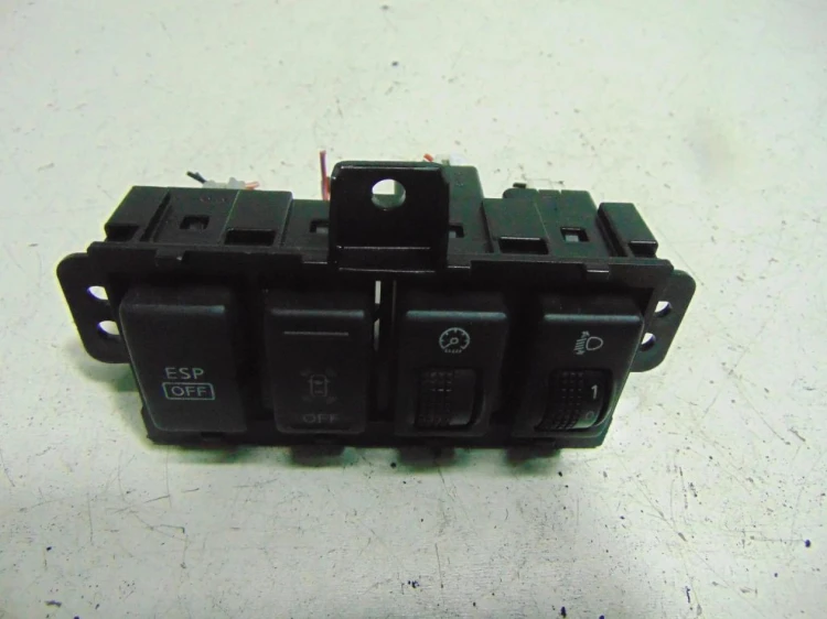 PRZYCISK TEMPOMATU RENAULT KOLEOS (2008-2013) 2.0 DCI