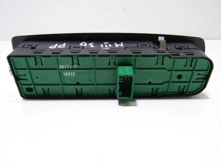 PANEL STEROWANIA SZYB RENAULT MEGANE III (2008-2013)