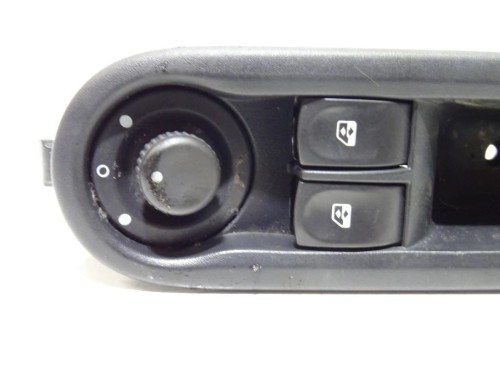 PANEL STEROWANIA SZYB RENAULT TWINGO II (2007-2012)