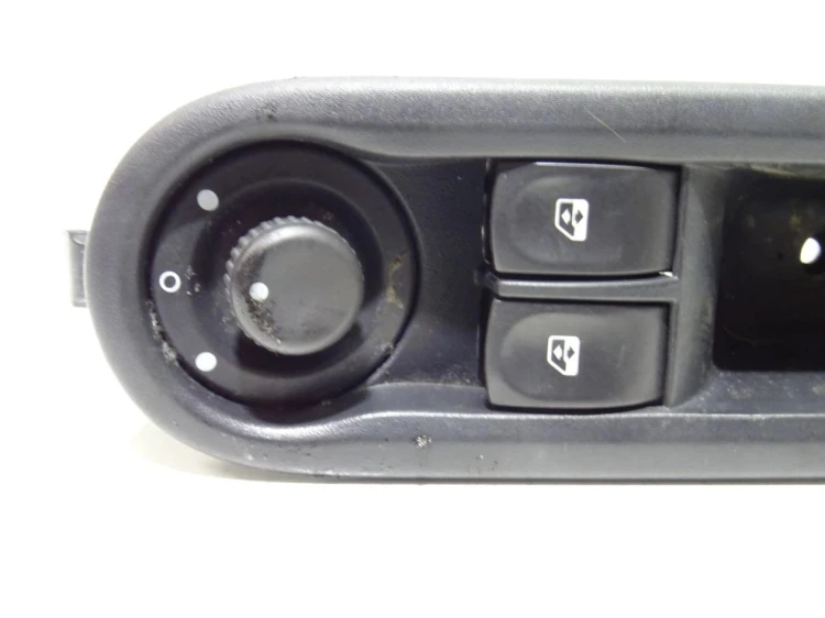 PANEL STEROWANIA SZYB RENAULT TWINGO II (2007-2012)