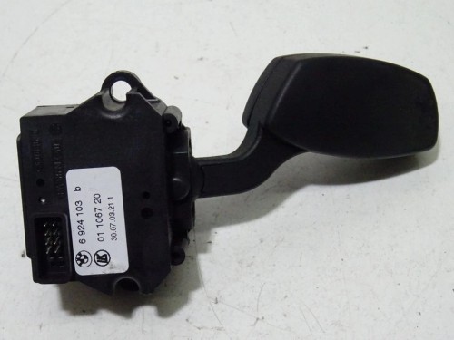 PRZEŁĄCZNIK MANETKA KIERUNKOWSKAZÓW BMW E60 6924103