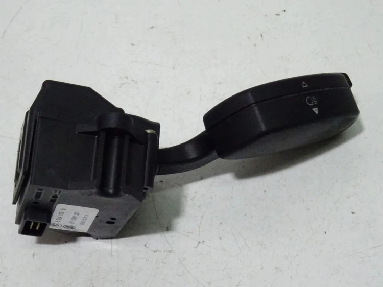 PRZEŁĄCZNIK MANETKA KIERUNKOWSKAZÓW BMW E60 6924103