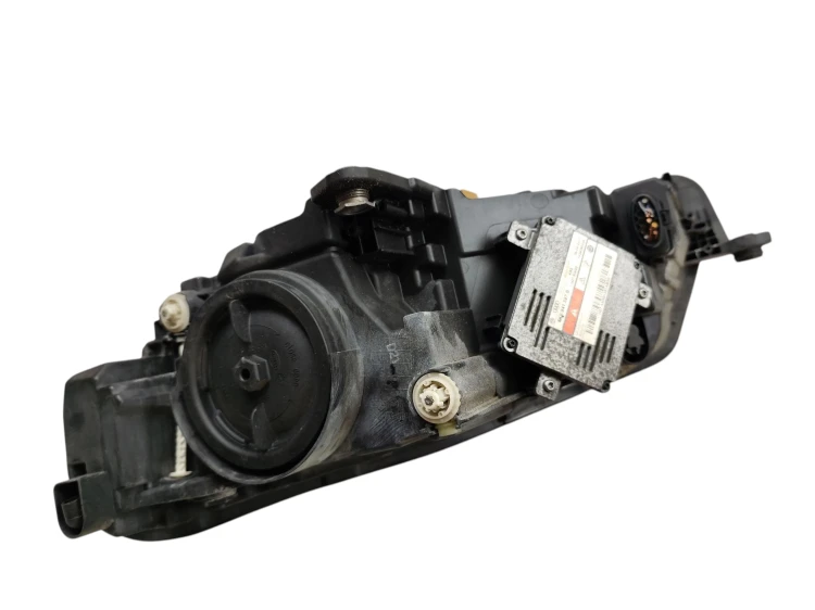 LAMPA PRAWY PRZÓD SKODA SUPERB III (2015-2019) 2.0 TDI 150KM 3V2941016A