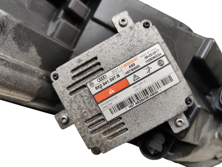 LAMPA PRAWY PRZÓD SKODA SUPERB III (2015-2019) 2.0 TDI 150KM 3V2941016A