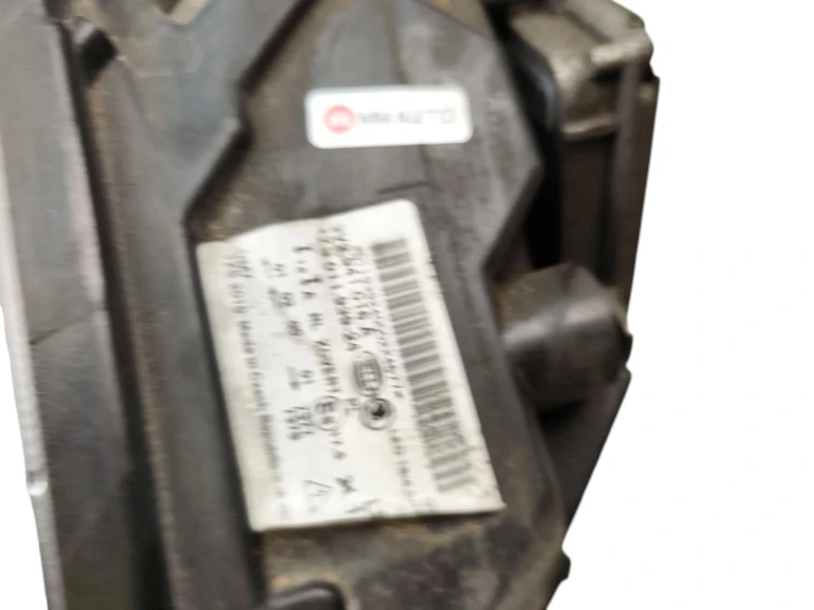 LAMPA PRAWY PRZÓD SKODA SUPERB III (2015-2019) 2.0 TDI 150KM 3V2941016A