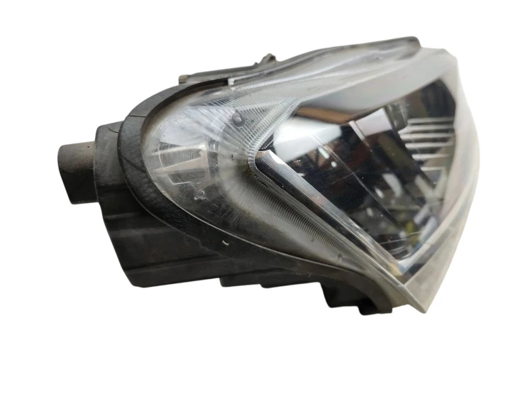 LAMPA PRAWY PRZÓD SKODA SUPERB III (2015-2019) 2.0 TDI 150KM 3V2941016A