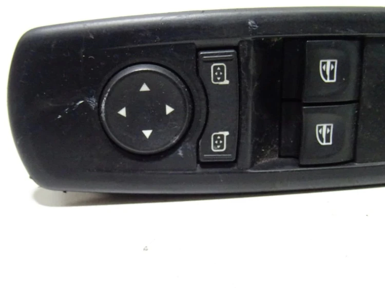 PANEL STEROWANIA SZYB RENAULT MEGANE III (2008-2013)