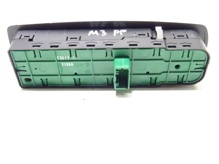 PANEL STEROWANIA SZYB RENAULT MEGANE III (2008-2013)