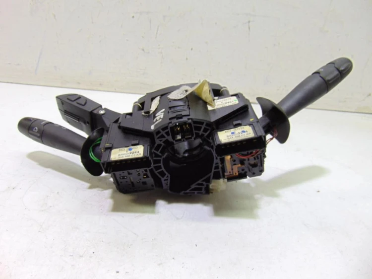 PRZEŁĄCZNIK ZESPOLONY RENAULT LAGUNA II LIFT (2005-2007) 8200260781-A