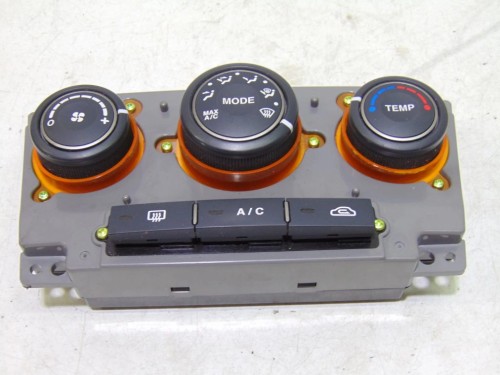 PANEL NAWIEWU KIA CARENS III (2006 - 2013)