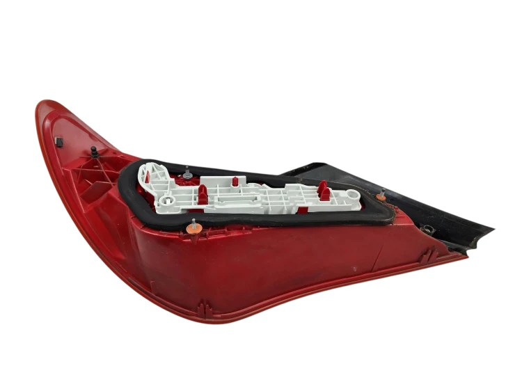 LAMPA PRAWY TYŁ MERCEDES CLA W117 (2015-2017) 1.6 CGI 122KM A1179061800