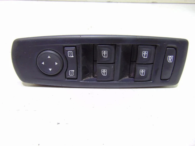 PANEL STEROWANIA SZYB RENAULT MEGANE III (2008-2013)