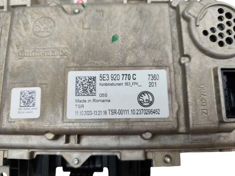 LICZNIK ZEGARY VIRTUAL SKODA OCTAVIA IV (19-24) 1.0 TSI 5E3920770C