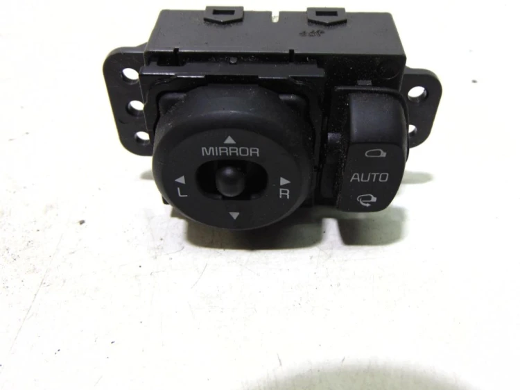 PANEL STEROWANIA LUSTEREK KIA CEED II (2012-2018)