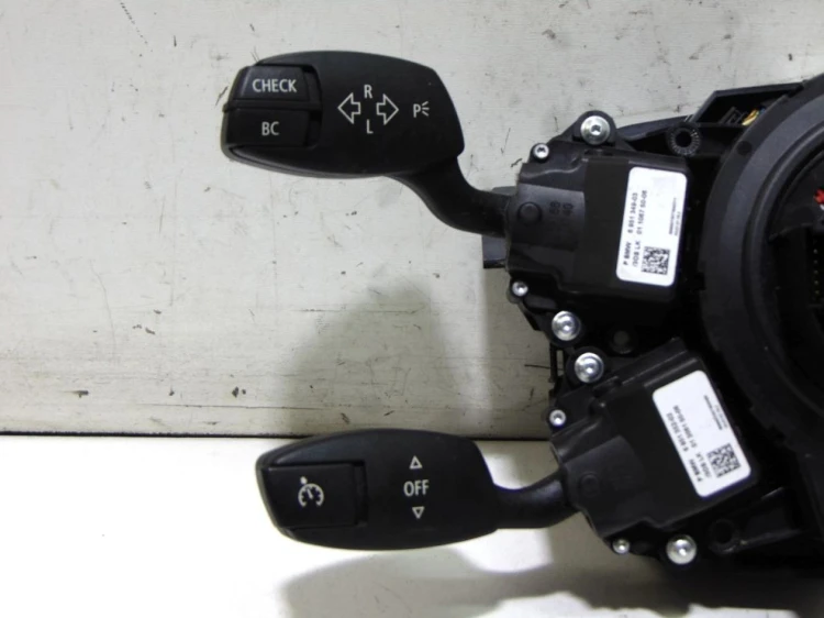 PRZEŁĄCZNIK ZESPOLONY BMW E60 LIFT(2007-2010) 6968198