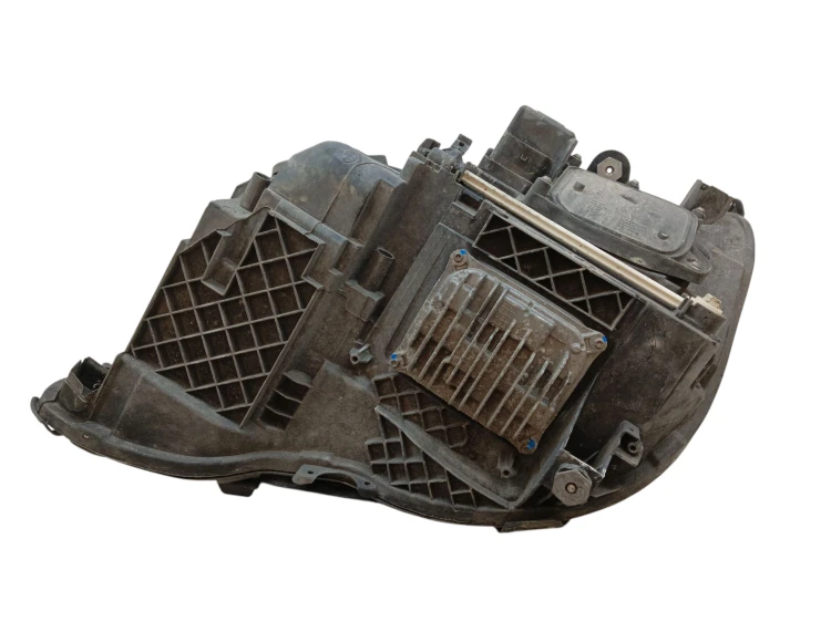 LAMPA PRAWY PRZÓD MERCEDES E W212 LIFT (2012-2016) 2.2 BlueTEC 136KM A21282