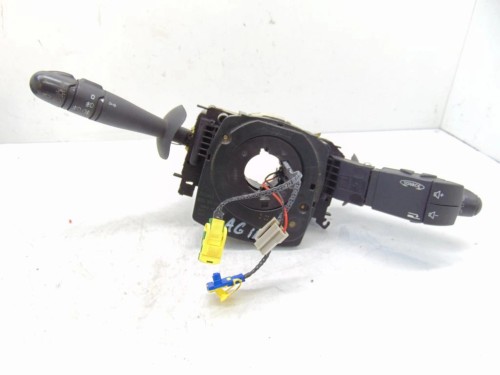PRZEŁĄCZNIK ZESPOLONY RENAULT LAGUNA II LIFT (2005-2007) 2.0 DCI 8200004642