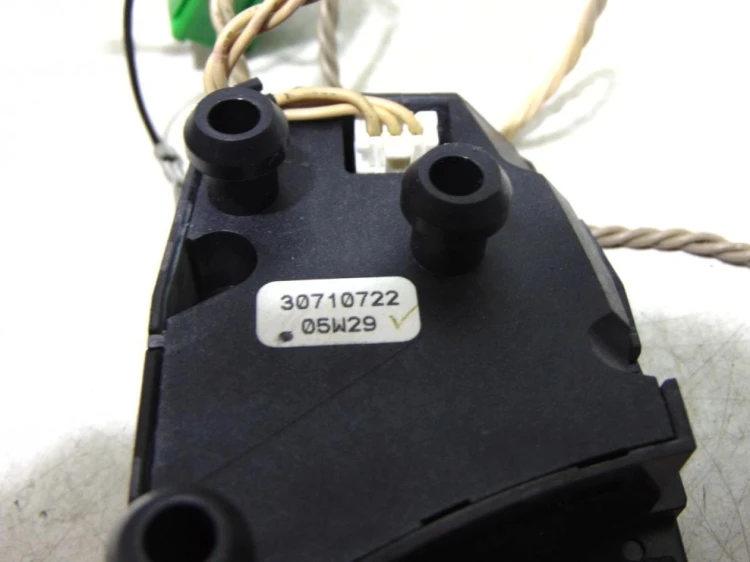 PANEL STEROWANIA KIEROWNICY VOLVO XC90 (2002-2006)