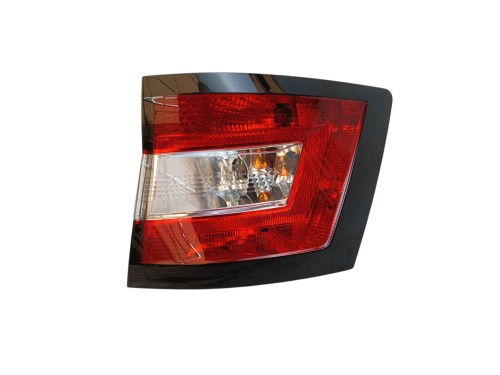 LAMPA PRAWY TYŁ SKODA FABIA III LIFT (2018-2021) 1.0 TSI 95KM 6V9945096