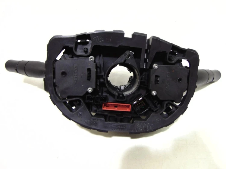 PRZEŁĄCZNIK ZESPOLONY RENAULT MEGANE II LIFT (2005-2008) 8200216452
