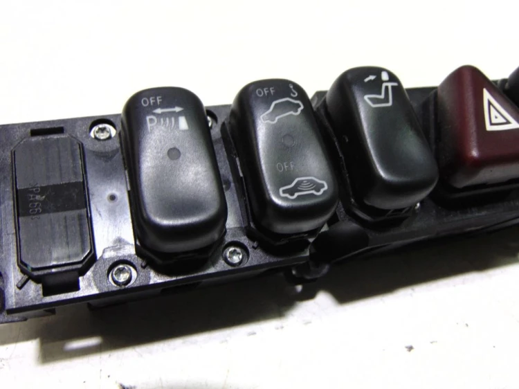 PANEL ŚRODKOWY MERCEDES CL500 W215