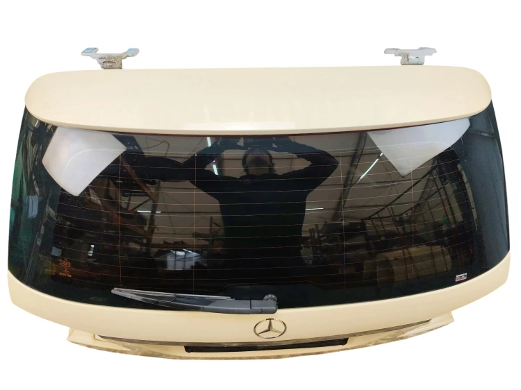 KLAPA BAGAŻNIKA MERCEDES E W212 LIFT (2012-2016) 2.2 BlueTEC 136KM