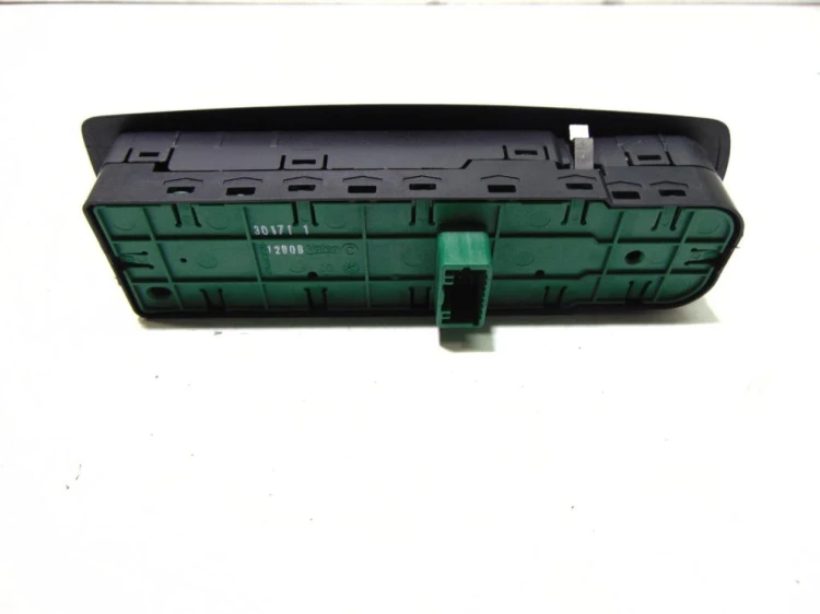 PANEL STEROWANIA SZYB RENAULT MEGANE III (2008-2013)