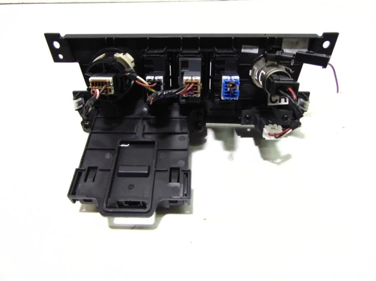 PANEL ŚRODKOWY RENAULT KOLEOS (2008-2015)