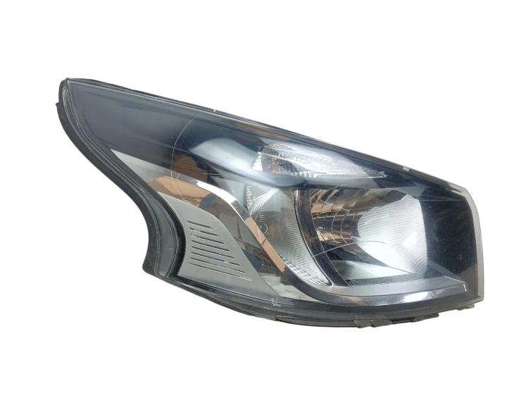 LAMPA PRAWY PRZÓD RENAULT TRAFIC III VIVARO B (2014-2019) 260109424R EUROPA