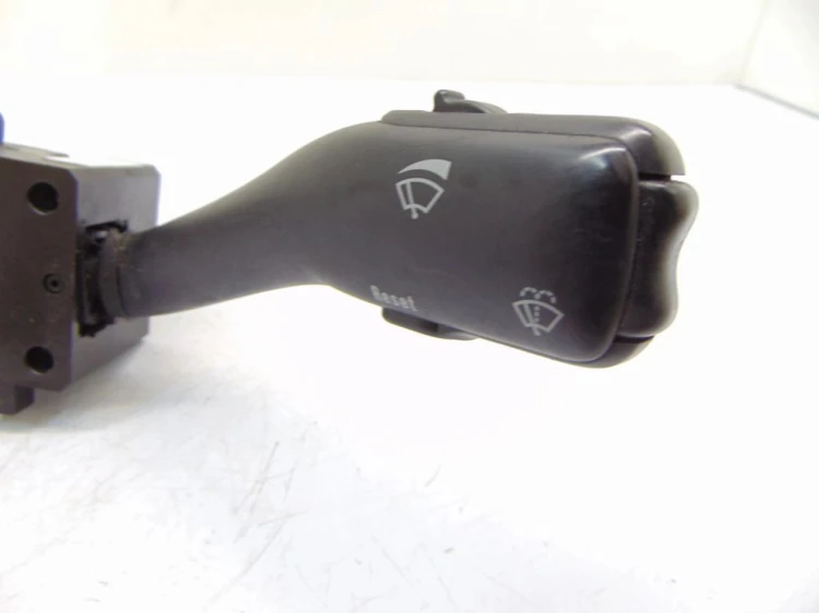 PRZEŁĄCZNIK ZESPOLONY AUDI TT (1998 - 2006) 1.8 TURBO 8L0953513