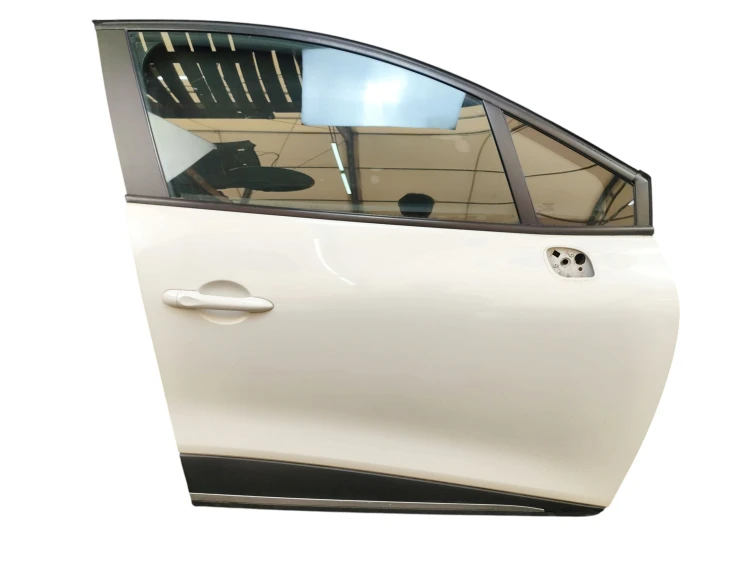 DRZWI PRAWY PRZÓD RENAULT CLIO IV (2012-2016) 0.9 TCE 90KM