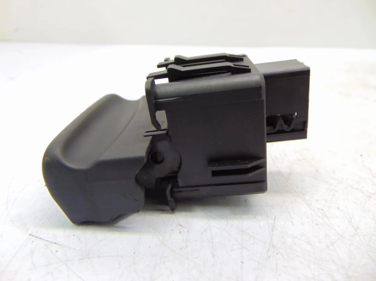 PRZYCISK HAMULCA RĘCZNEGO CITROEN C4 PICASSO (2006-2013) 1.8 16V