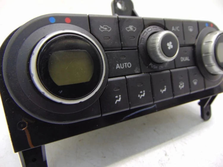 PANEL NAWIEWU NISSAN QASHQAI (2007-2013) 2.0 16V 27500JD40D