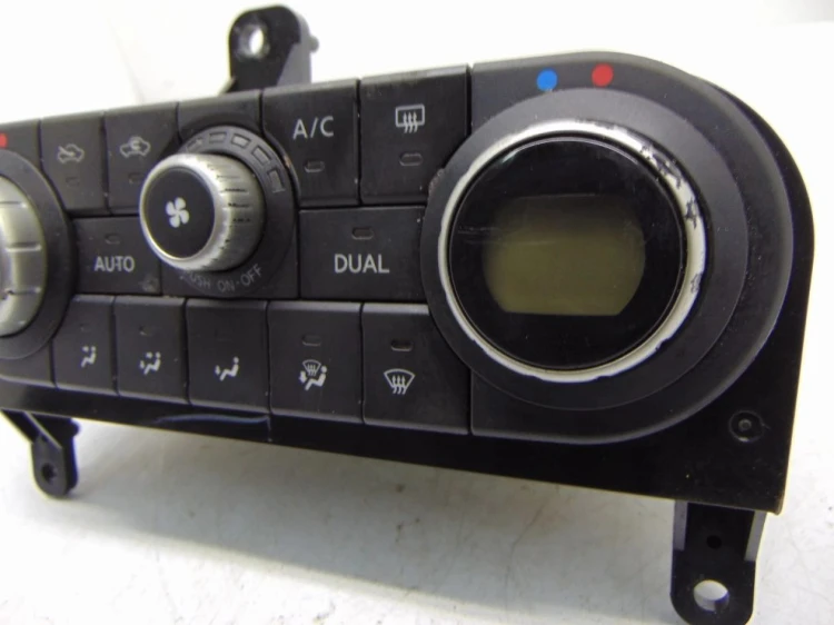 PANEL NAWIEWU NISSAN QASHQAI (2007-2013) 2.0 16V 27500JD40D