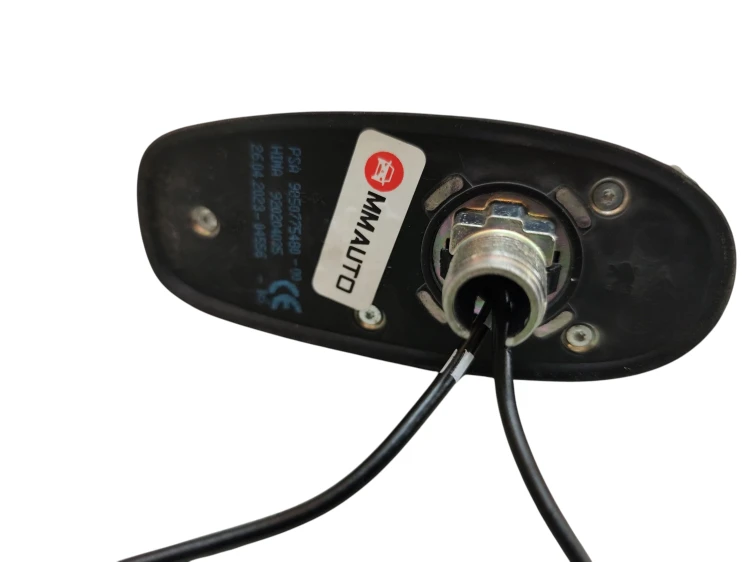 ANTENA PEUGEOT 208 II (2019-2023) 1.2 PureTech 75KM 9850775480