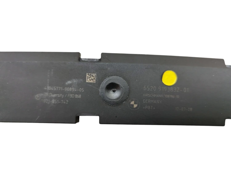 WZMACNIACZ ANTENY BMW E60 LIFT (2007-2010) 2.5 190KM 9193832