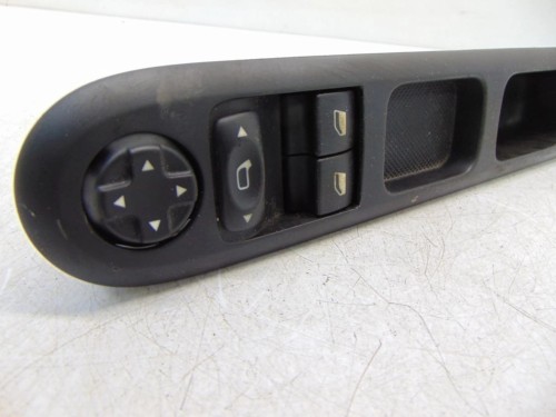PANEL STEROWANIA SZYB PEUGEOT 3008 1.6 HDI