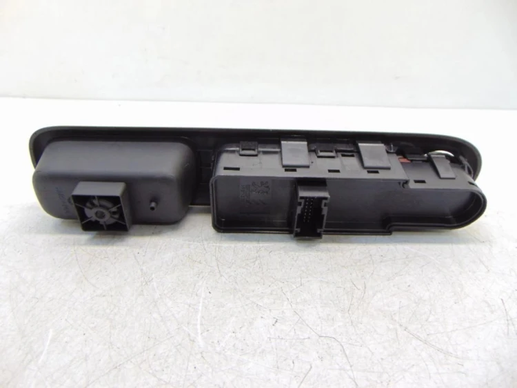 PANEL STEROWANIA SZYB PEUGEOT 3008 1.6 HDI