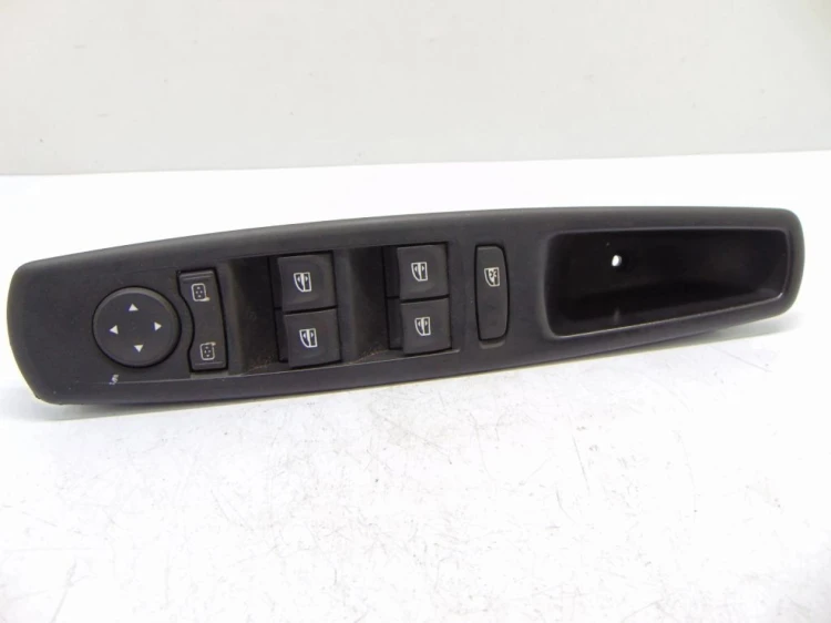 PANEL STEROWANIA SZYB RENAULT MEGANE III (2008-2013) 809610016R