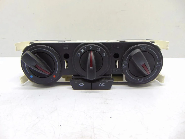 PANEL NAWIEWU SEAT IBIZA IV LIFT(2012-2017) 6J0820045A