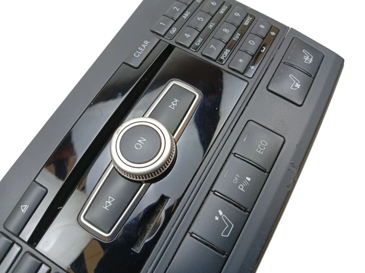 RADIO MERCEDES E W212 (2009-2012) 3.0 CDI 265KM A2129005514